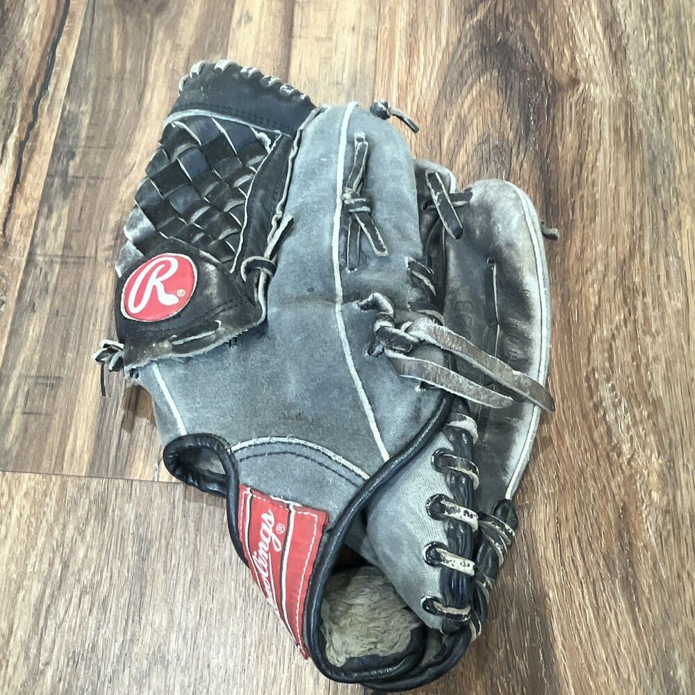 Rawlings Black Leather Baseball Glove